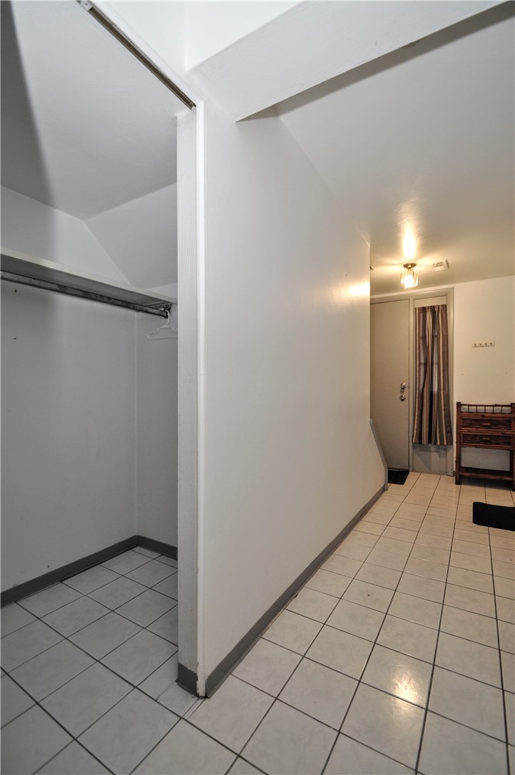 2031 Denning Way — photo 3