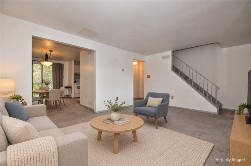 2031 Denning Way — photo 8