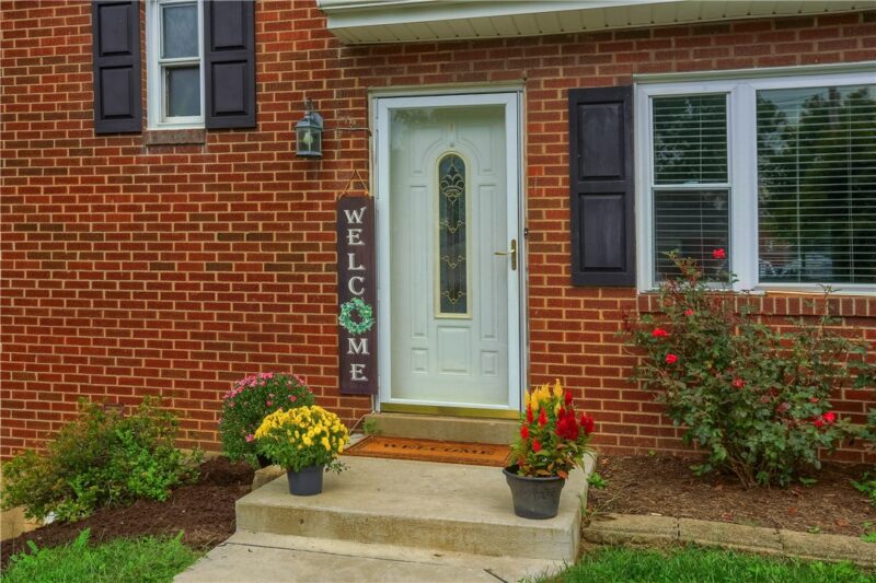 505 Clifton Ave — photo 2