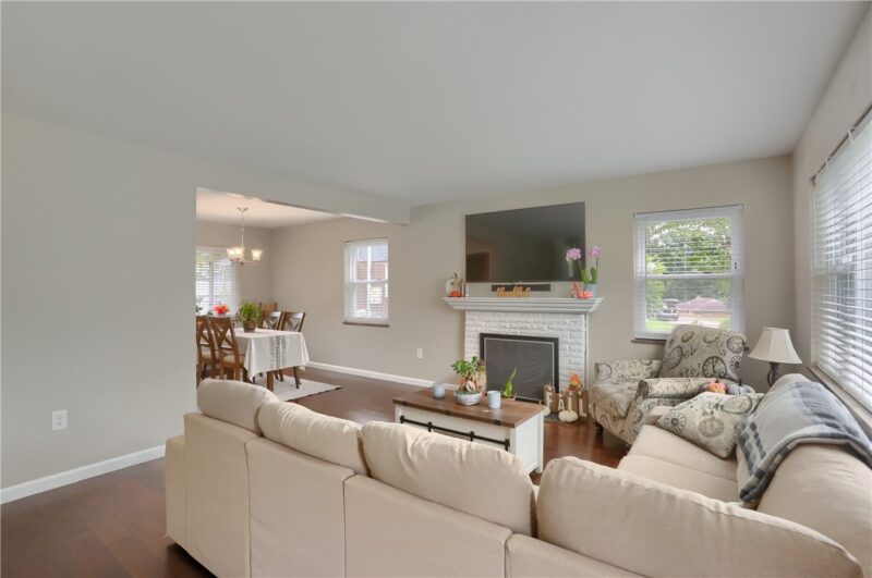 505 Clifton Ave — photo 8