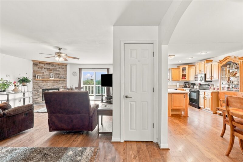 360 Austin Blvd — photo 5
