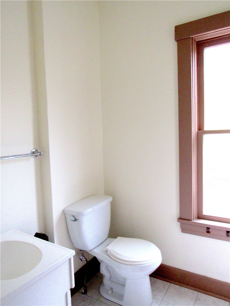 337 Tampa Ave — photo 8