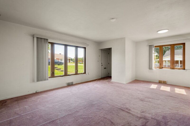 112 Larry Street — photo 4