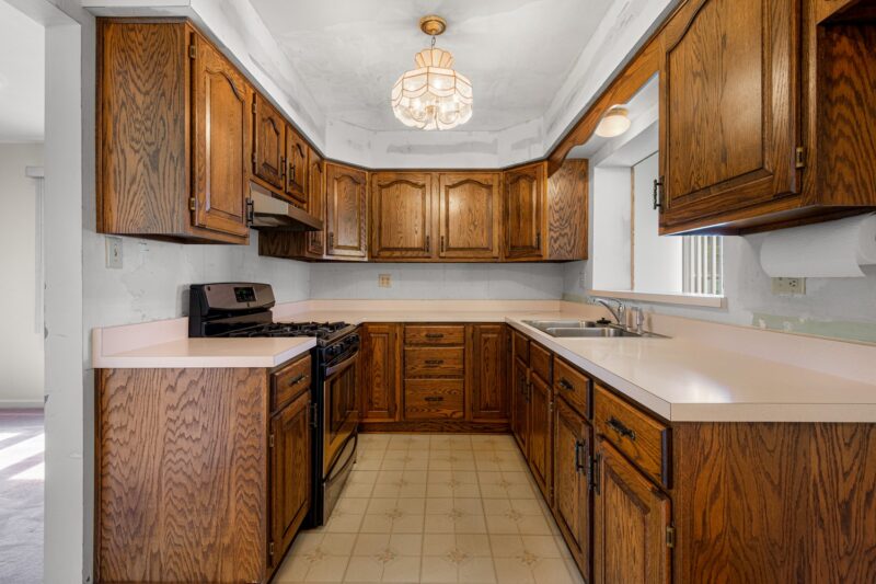 112 Larry Street — photo 6