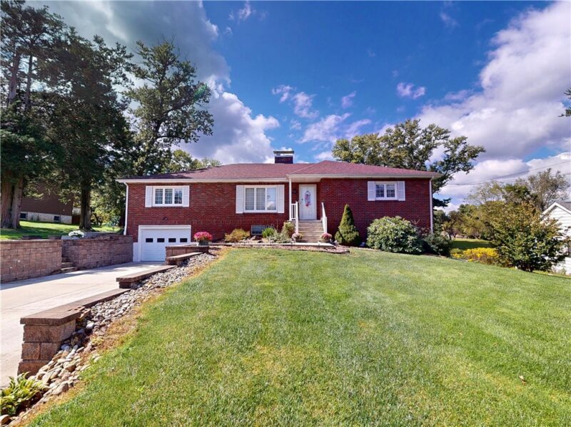 220 Decatur Dr — photo 2