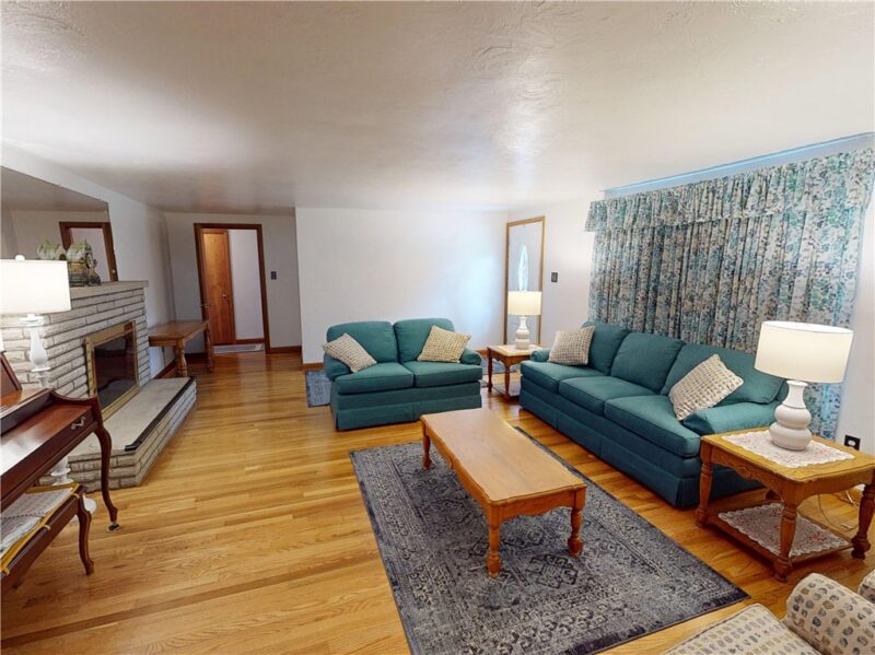 220 Decatur Dr — photo 3