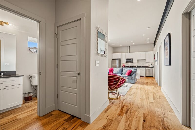 622 Gross St 204 — photo 3