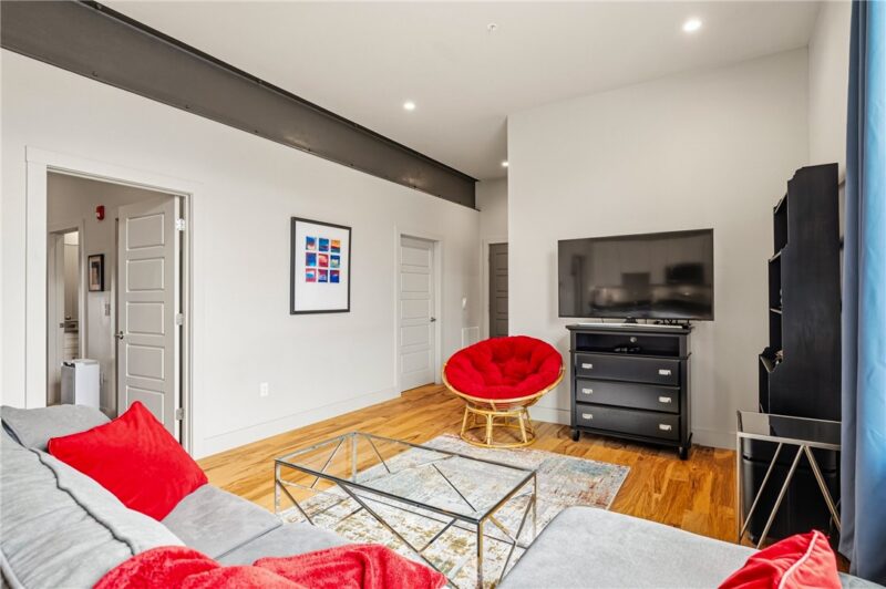 622 Gross St 204 — photo 7