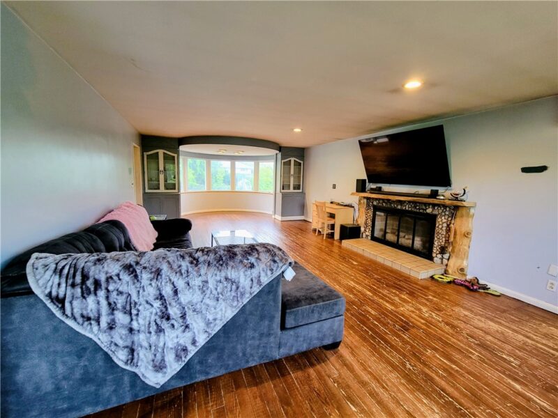 1115 State Rd — photo 3