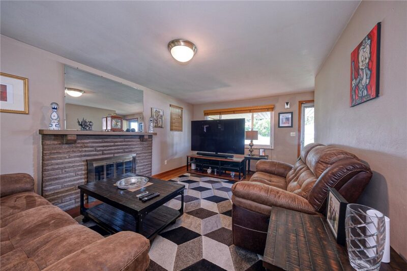 202 Russell Drive — photo 4