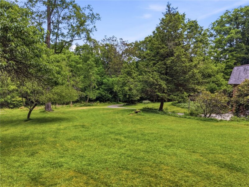 21 W Hillcrest Rd — photo 6