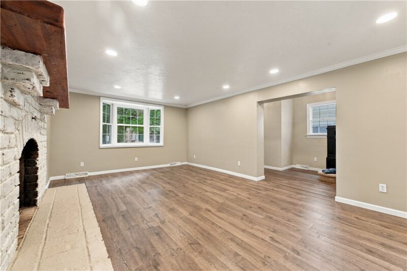 1112 Montana Ave — photo 7