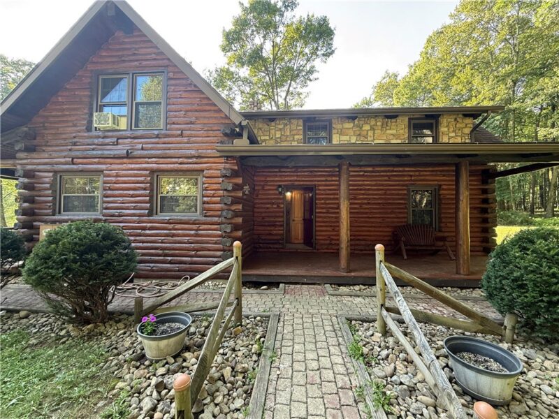 239 Hilliard Rd — photo 3