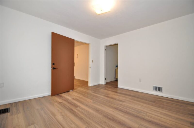 432 Oregon Ave — photo 5