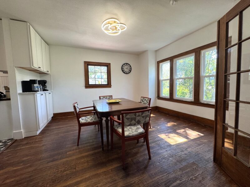 597 S Oakland Ave. S — photo 8