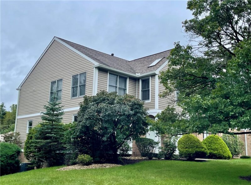 306 Newbury Dr — photo 2