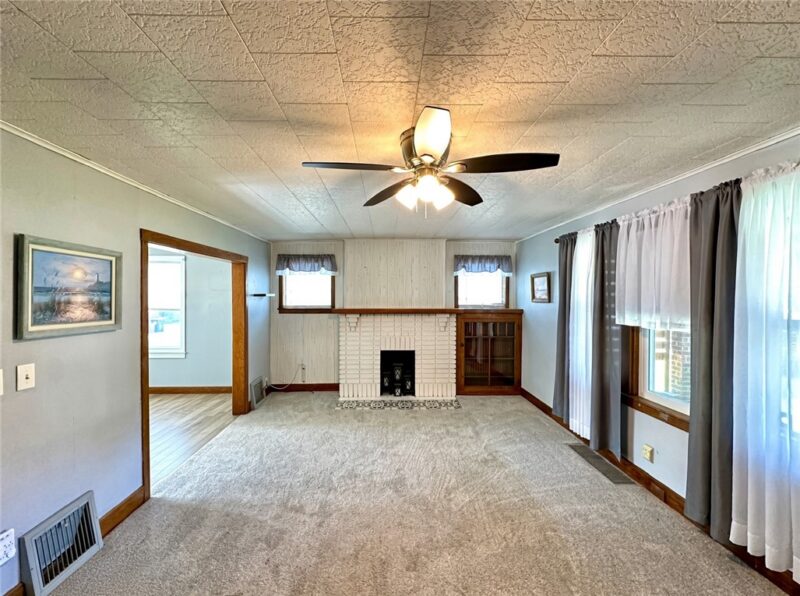 136 E Sheridan Ave — photo 8