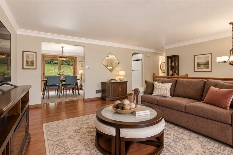 1064 Fiddleback Dr — photo 4