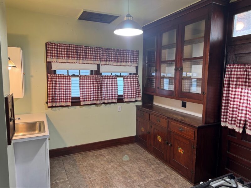 470 Braddock Ave — photo 7