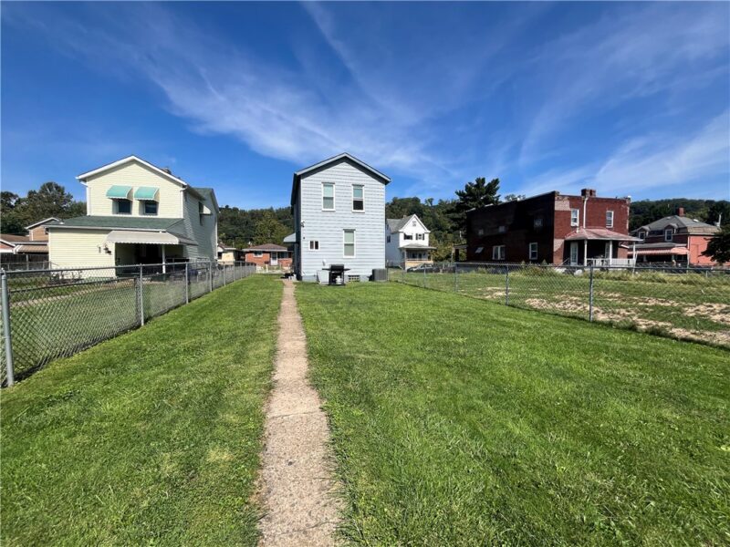 309 Pine St — photo 2