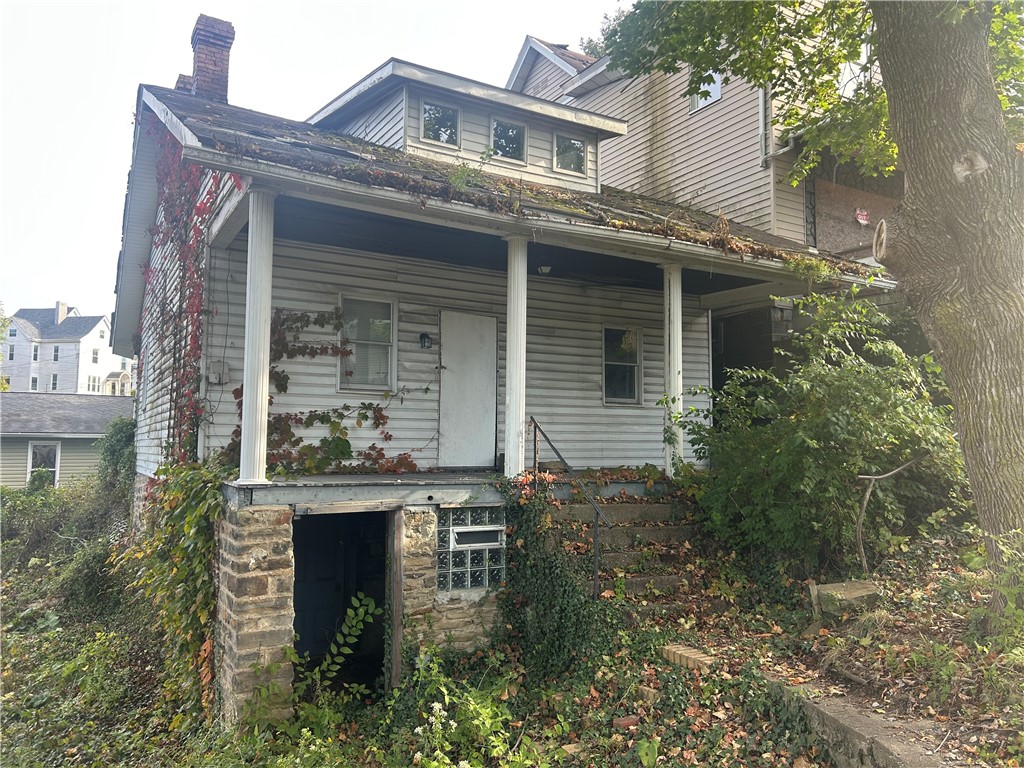 203 Wood St — photo 1
