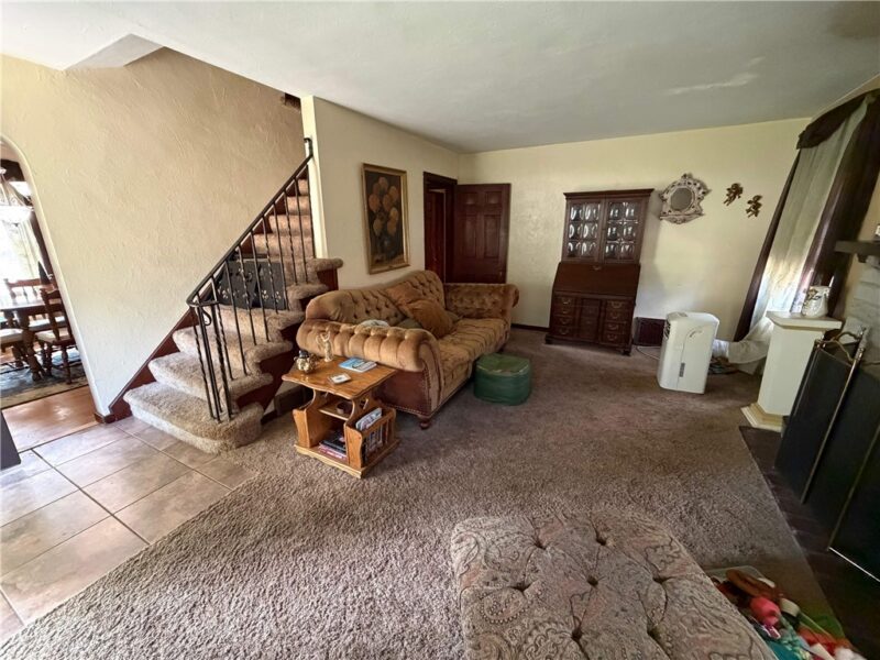 107 Slater Dr — photo 3