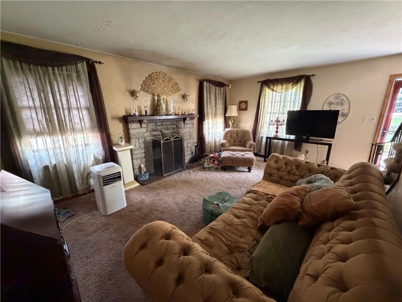 107 Slater Dr — photo 4