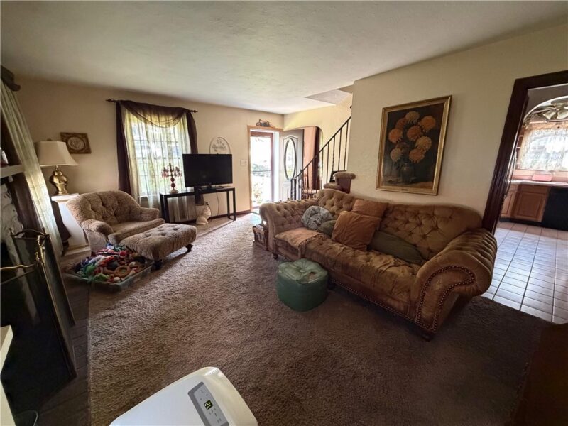 107 Slater Dr — photo 5