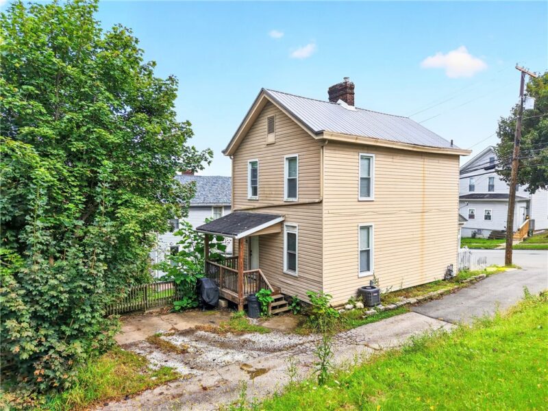 407 Stanton St — photo 3