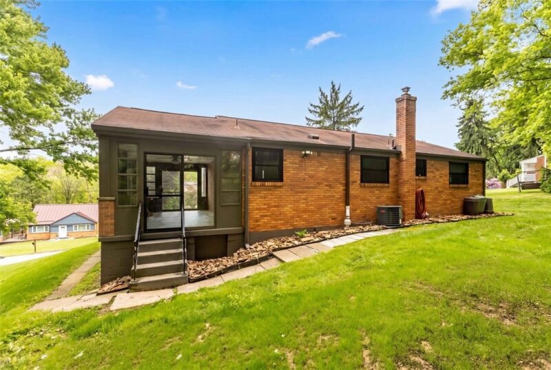 503 Brookdale Dr — photo 4