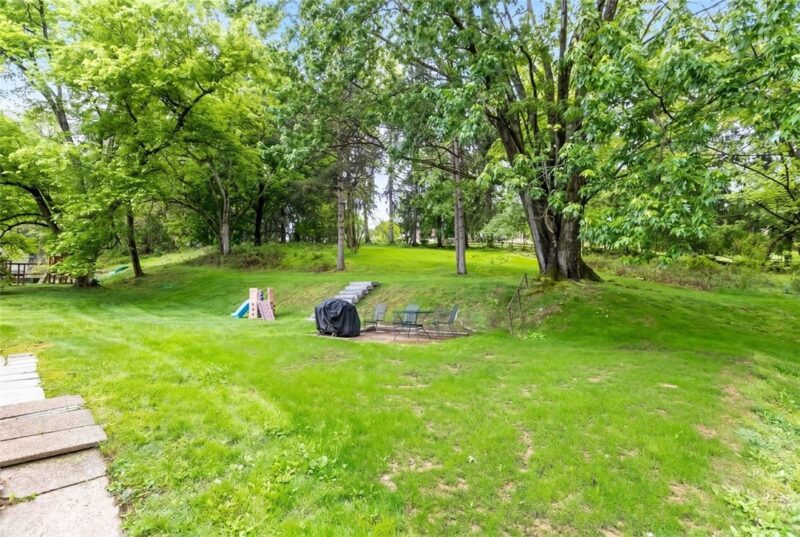 503 Brookdale Dr — photo 5