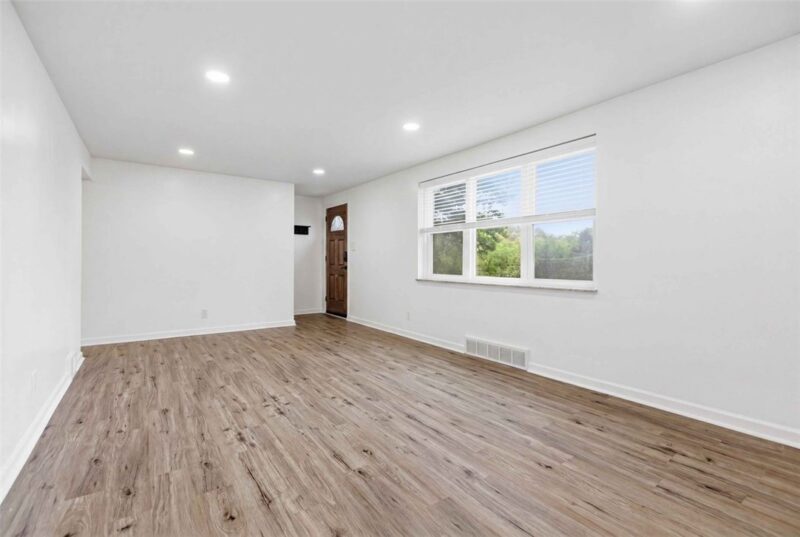 503 Brookdale Dr — photo 8