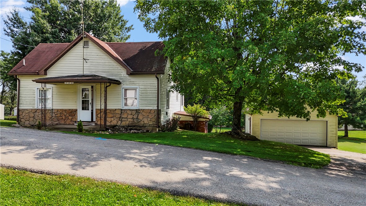 230 Mcclain St — photo 1