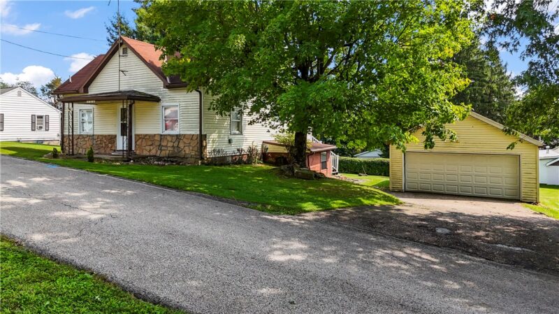 230 Mcclain St — photo 2