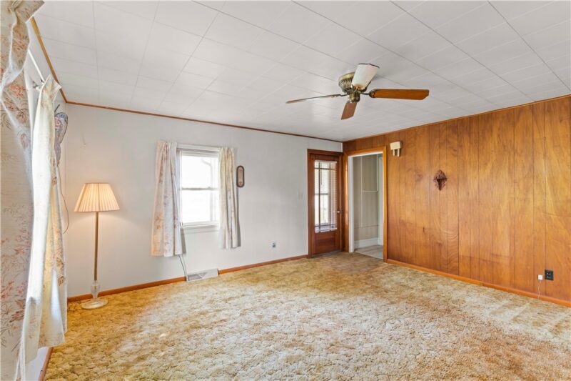 230 Mcclain St — photo 4