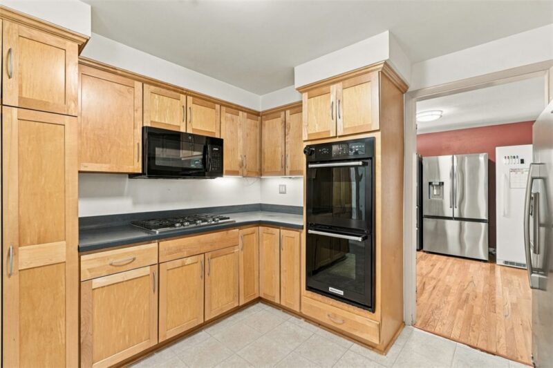 67 Hauck Drive — photo 3