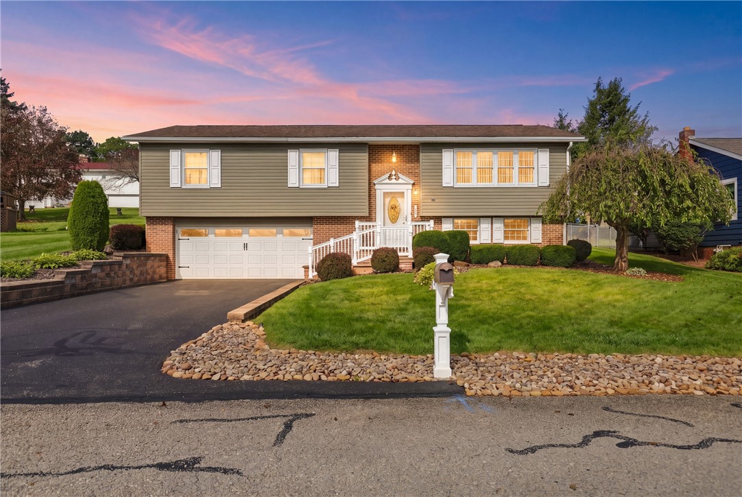 1316 Maplehurst Dr — photo 1