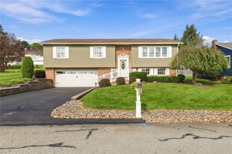 1316 Maplehurst Dr — photo 2