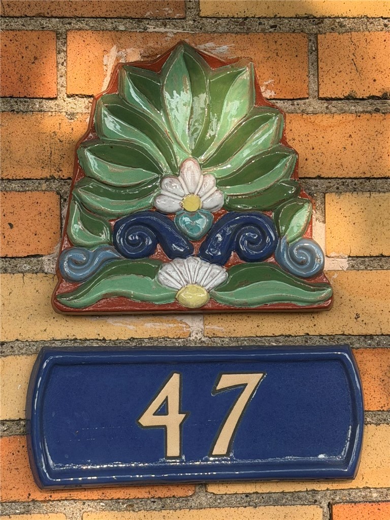 47 MULLOOLY STREET — photo 3