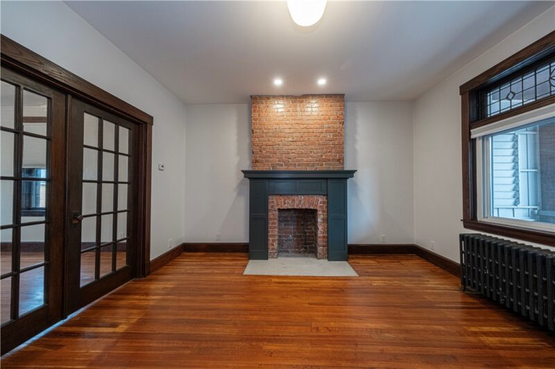 1406 Lowrie St — photo 7