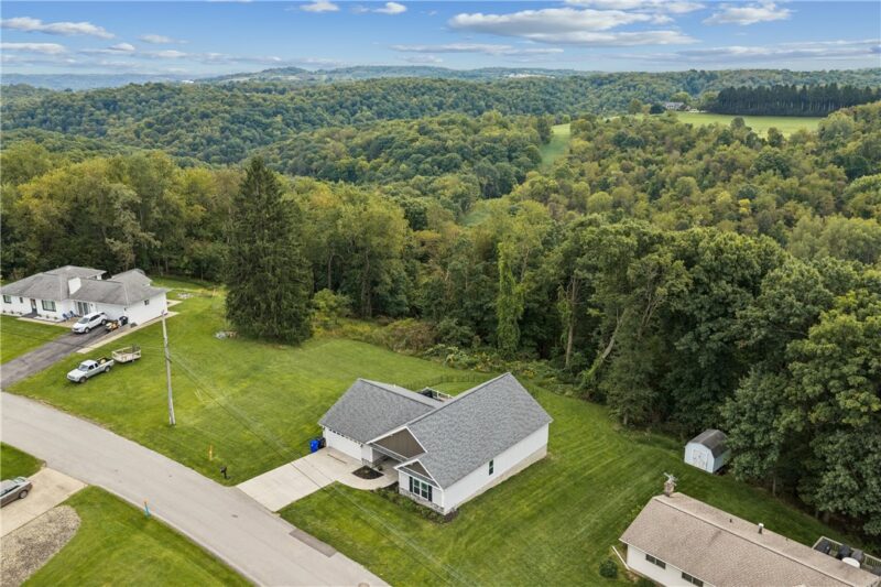 170 Kermiet Dr — photo 3