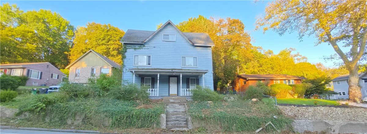 204 Churchill Rd — photo 1