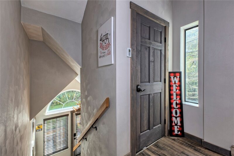2104 S Ridge Terrace — photo 6