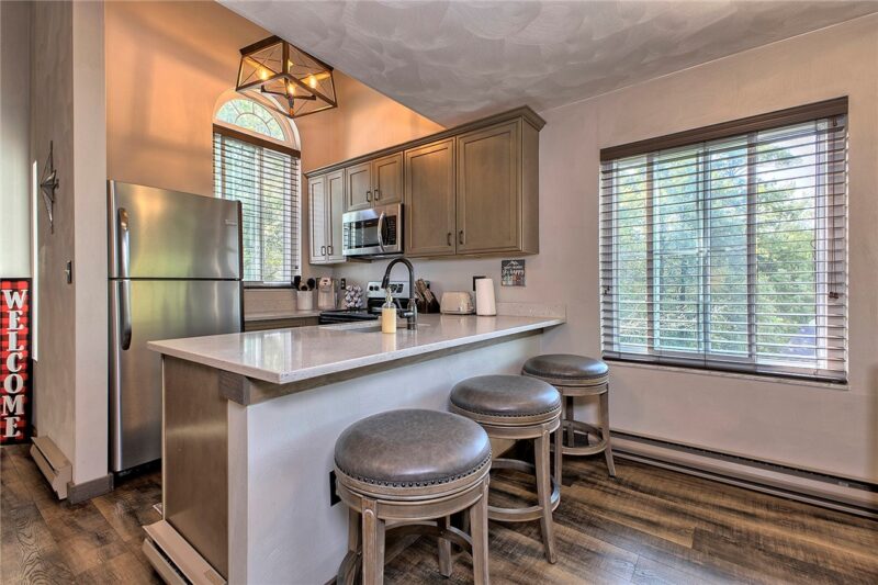 2104 S Ridge Terrace — photo 7