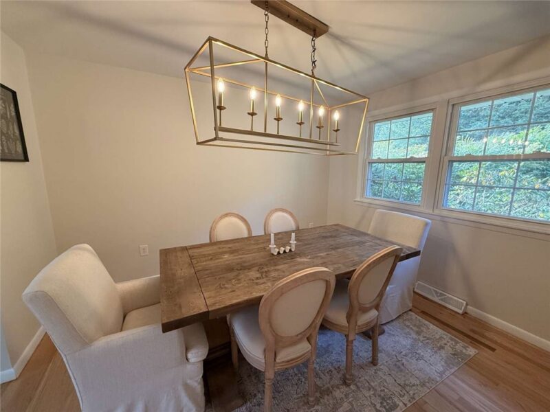 14 Redgrave Dr — photo 3