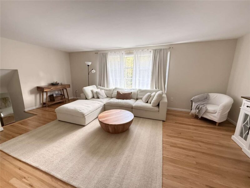 14 Redgrave Dr — photo 5