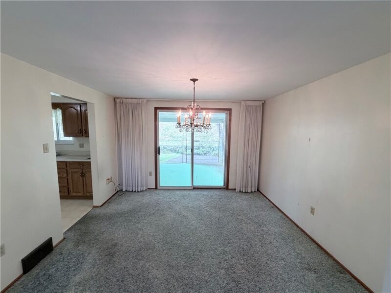 160 Yellowstone Dr — photo 6