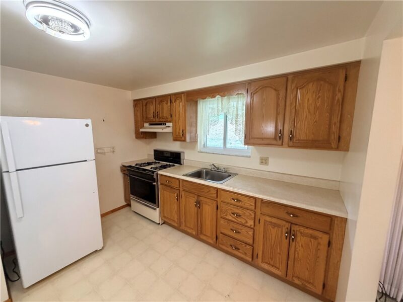160 Yellowstone Dr — photo 8