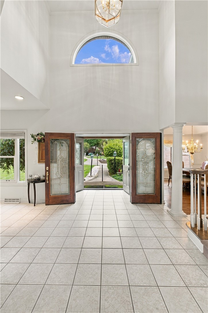 544 Green Parrot Ln — photo 2