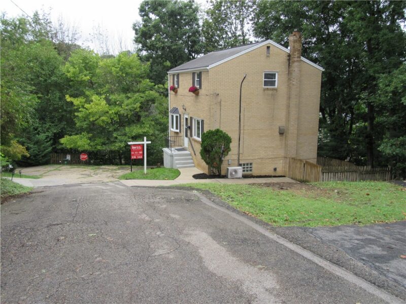 200 Koegler Avenue — photo 5